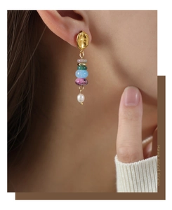 Retro baroque earrings with natural stone beads, white pearl, and gold tassel details