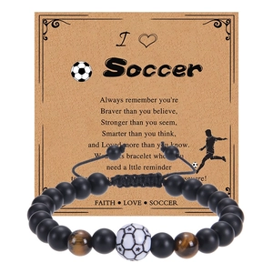 Fußball-Armband mit mattschwarzen Perlen und Inspirationskarte für Trainer und Spieler