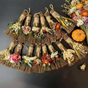 Handcrafted Mini Witch Broom Decor Natural Straw Dried Flowers Gemstone Crystal Halloween Wicca Altar Wedding Party Home Ornament