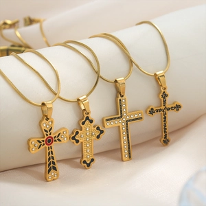 Ensemble de colliers pendentifs croix dorés en acier inoxydable avec strass et émail