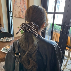 Striped Satin Bow Scrunchies Hair Ties With Faux Artificial Pearl Elegant French Retro Ponytail Holder For Women