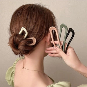 U-shaped hair pins in five matte colors for chignon and modern bun hairstyles
