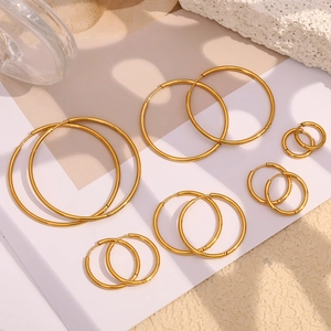Detailed comparison of six different sizes of 18K gold plated stainless steel hoop earrings