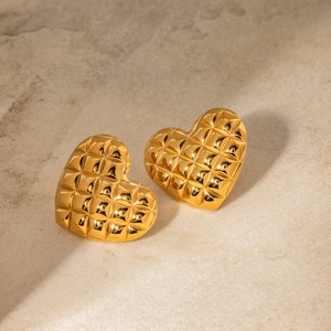 18k gold plated stainless steel heart stud earrings with quilted lattice pattern