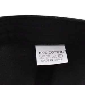 Berretto da baseball in cotone nero con etichetta interna 100% cotone e dettagli lavaggio
