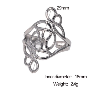 Anello in acciaio inossidabile traforato con diametro interno 18mm e peso di 2,4g