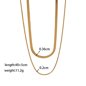 Collier double couche en maille serpent plaqué or 18 carats au style rétro minimaliste