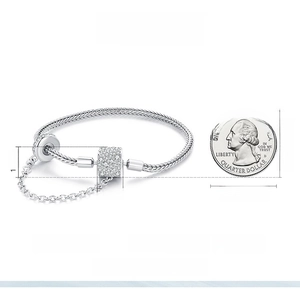Size measurement of S925 silver bracelet featuring a 1.1cm cylinder zircon bead