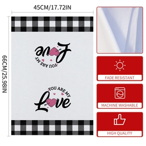 Detail of 45x66cm absorbent Valentine kitchen towel with heart pattern and stitching