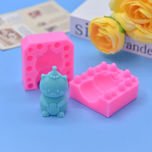 3D bear silicone mold for DIY cake baking and cute pig shaped candle plaster making