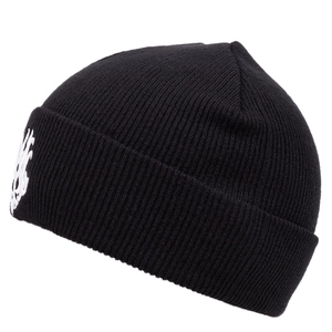 Bonnet en maille noire avec broderie blanche pour la chaleur en automne et hiver