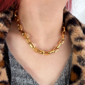 Gold rectangular link chain necklace for women in minimalist stainless steel hip hop style