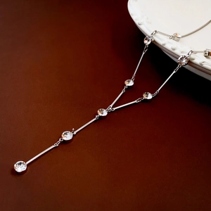 Elegant silver Y-shaped tassel necklace with sparkling rhinestones for women