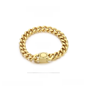 Bracelet cubain en acier inoxydable doré poli avec détails de 11 mm de large et 210 mm