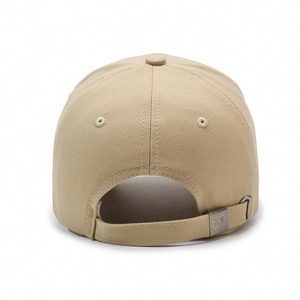 Vue arrière casquette de baseball en coton kaki avec boucle réglable et trous d'aération
