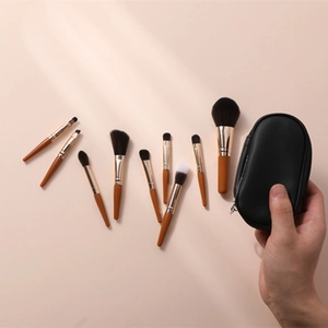 Makeup Brush Professional Cosmetic Tools Synthetic Fiber Soft Bristles Wood Handle Aluminum Ferrule Travel Portable Application
