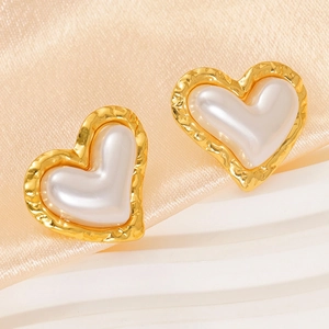 Elegant 18K gold plated heart stud earrings with white pearl and hammered texture