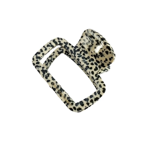 Square acetate hair claw with rainbow leopard print and gold Creation France lettering