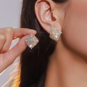 Elegant geometric rhombus stud earrings with shimmering rhinestones for a stylish look