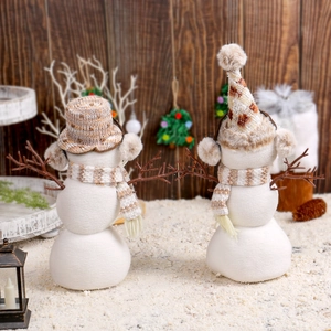 Figurines de bonhomme de neige créatives avec écharpes et bonnets pour décor de Noël