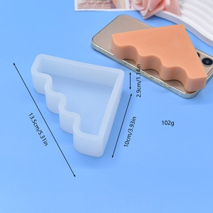 Detail view of wave triangle silicone mold for resin art with size and weight annotations