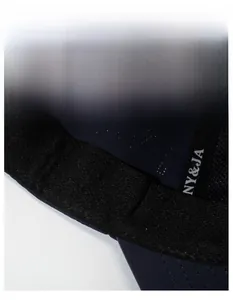 Vue détaillée de la casquette séchage rapide avec trous découpés au laser et bandeau