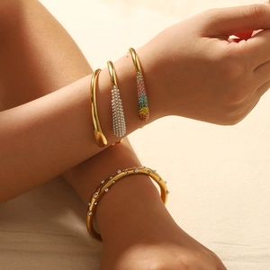 Fashion Stainless Steel Open Cuff Bracelet 18K Gold Plated With Rainbow Cubic Zirconia And Imitation Artificial Pearl Jewelry