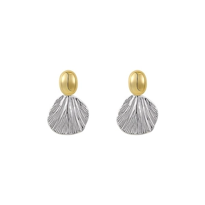 Elegant gold and silver dual-tone fan-shaped scallop earrings with minimalist shell texture