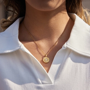 Elegant 18k gold plated sunburst pendant necklace with zircon on beaded chain for women