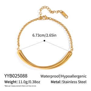 Detailed view of golden stainless steel bracelet showing 6.73cm diameter and 11.0g weight