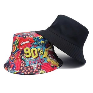 Retro 90er Fischerhut mit Pop-Art-Lippenprint und wendbarem klassischem schwarzem Design