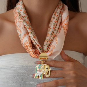 Elephant Pendant Necklace With Paisley Print Fabric Scarf Alloy Rhinestone Imitation Artificial Pearl Ethnic Vintage Jewelry For Women