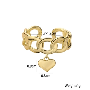 18K gold plated chain ring featuring a heart pendant with 1.7-1.9cm diameter details