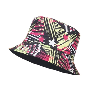 3D printed reversible bucket hat with geometric patterns for summer beach sun protection