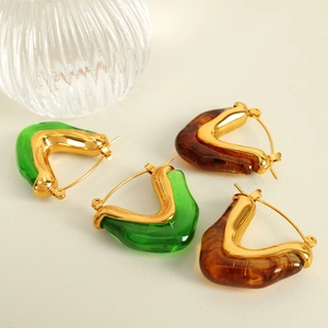 U-shaped gold titanium steel earrings with green and amber resin geometric details