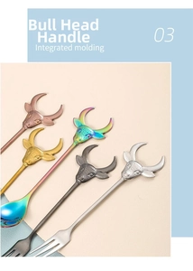 Detailed view of integrated 304 stainless steel cutlery set with creative bull head handles