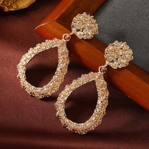 Fashionable gold plated geometric metal earrings with textured hammered finish for women