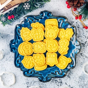 Christmas Cookie Molds PLA Plastic 3D Embossing Stamp Cartoon Santa Snowman Reindeer Tree Shapes DIY Baking Tool Festive