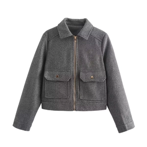 Short charcoal grey wool jacket with zipper closure and symmetric flap pockets
