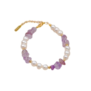 Bracelet fait main en améthyste violette et perles d'eau douce blanches avec perles dorées