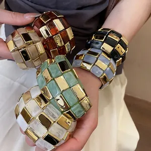 Broad Elastic Bracelet For Women Vintage Checkerboard Geometric Spliced Alloy Resin Square Niche Design Fashion Jewelry