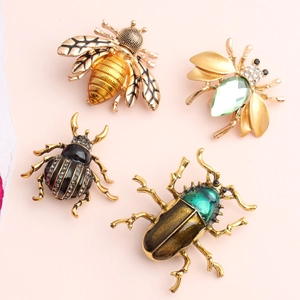 Insect Bee Beetle Brooch Pin For Women Alloy Enamel Rhinestone Crystal Vintage Animal Jewelry Gift Accessory