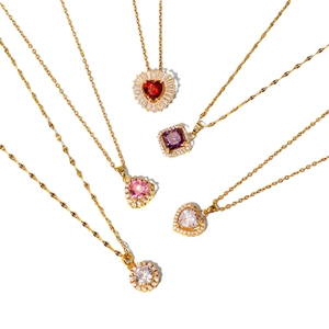 Collane in acciaio inossidabile 18K con ciondoli in zircone a cuore e quadrati colorati
