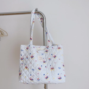 Gesteppte Baumwolltasche mit blauem Tiermotiv und Streifen im süßen Freizeitstil