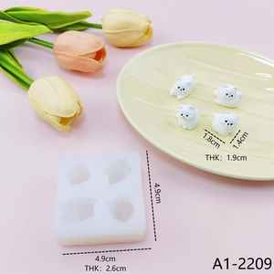 Mini silicone mold for 3D cartoon cat resin crafts with precise dimensions and results