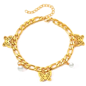 Golden Figaro chain bracelet featuring delicate butterfly charms and elegant white pearls