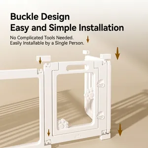 Clôture modulaire blanche pour animaux avec boucles pour installation sans outil