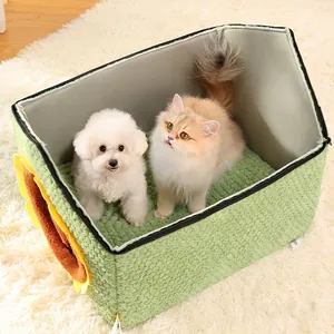 Semi-enclosed green fleece pet bed with sunflower pattern for cats and dogs