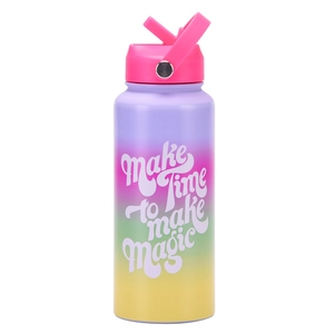 Detail of gradient stainless steel bottle with pink handle lid and straw