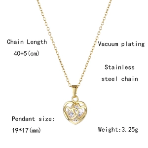 Détails du collier pendentif cœur doré avec placage sous vide et chaîne en acier inoxydable